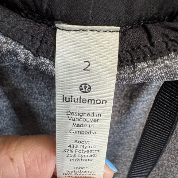 Lululemon Pants On The Fly 27" Heathered Black Women’s 2 - Picture 6 of 10